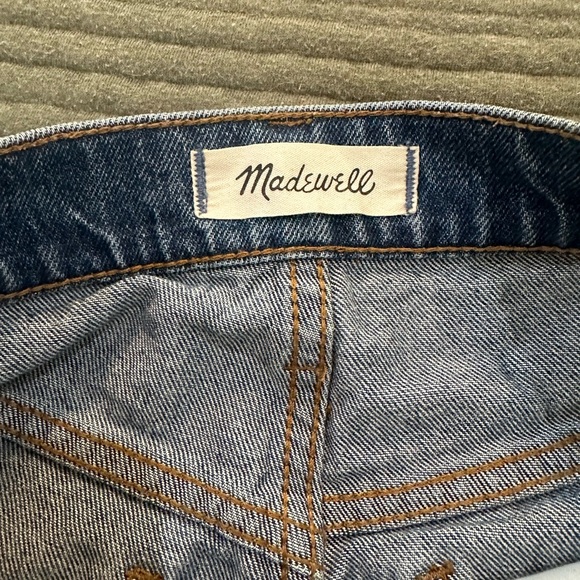 The Perfect Jean Short, Madewell, Size 27 - Picture 3 of 4